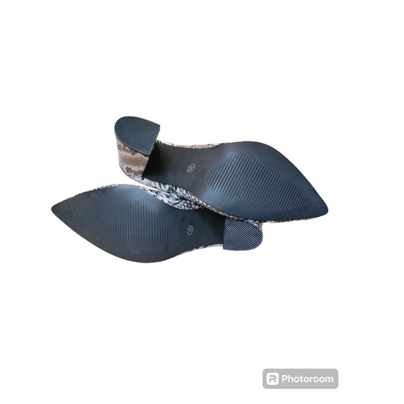 NWOT Francesca Snake Print Ankle Boot Heels Side Zipper - Picture 4 of 8